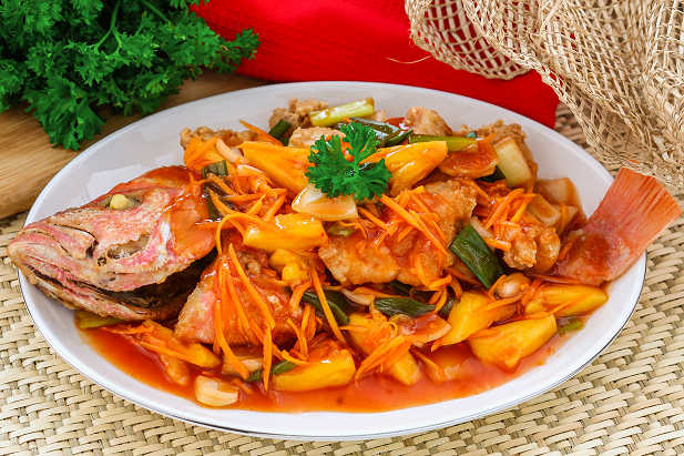 Memasak Ikan Kakap Merah Saus Asam Manis Enak Dan Gurih