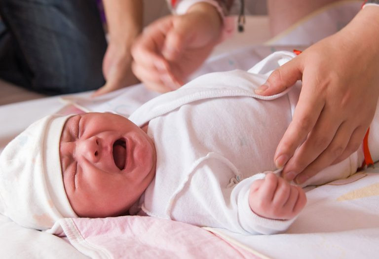 Cara Menangani Malrotasi Usus Pada Bayi Serta Mengenali Penyebabnya
